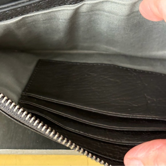 Old Trend Modern Vintage Snapper Clutch Wristlet - Picture 3 of 10